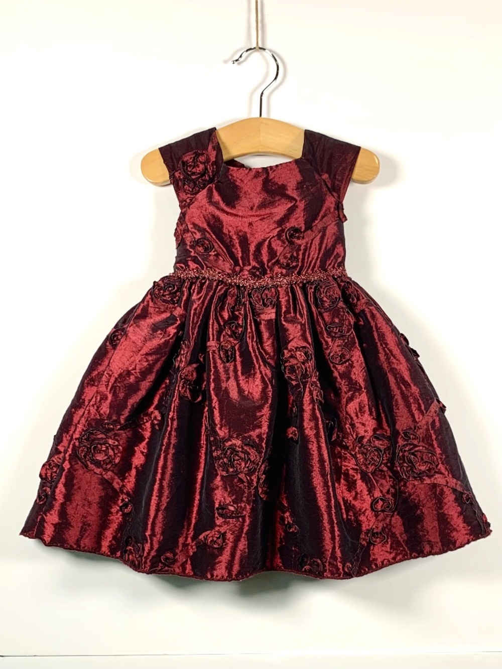 Youngland Formal Dress Burgundy Red Metallic Taffeta Beaded Rosettes Holiday
